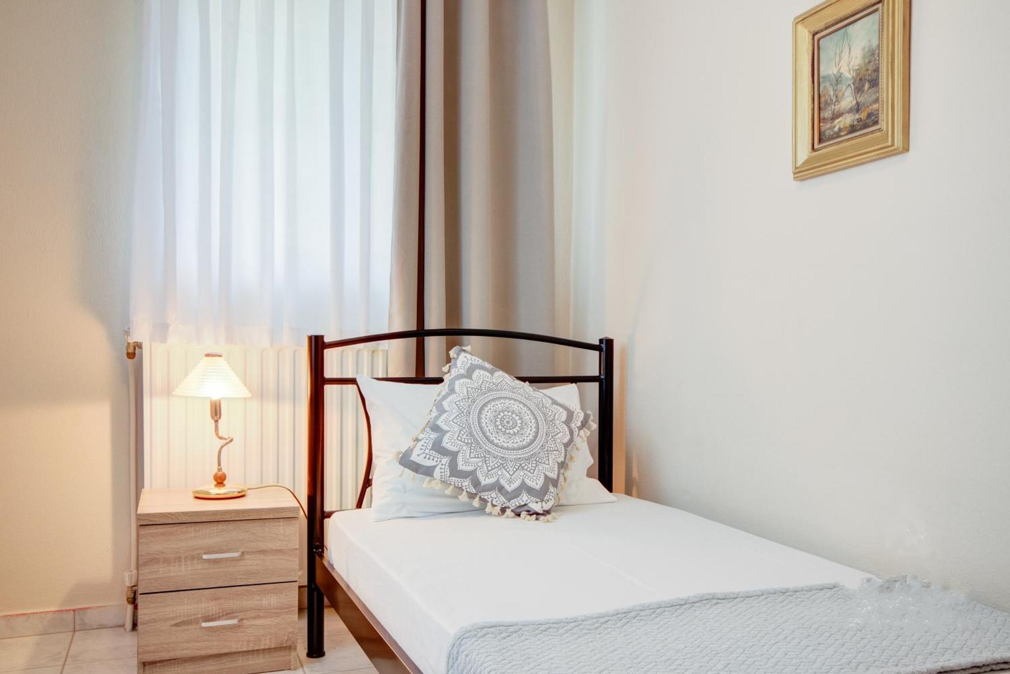 Private 6-Bdrm Villa With Garden 150M To Beach Paradisos Ngoại thất bức ảnh