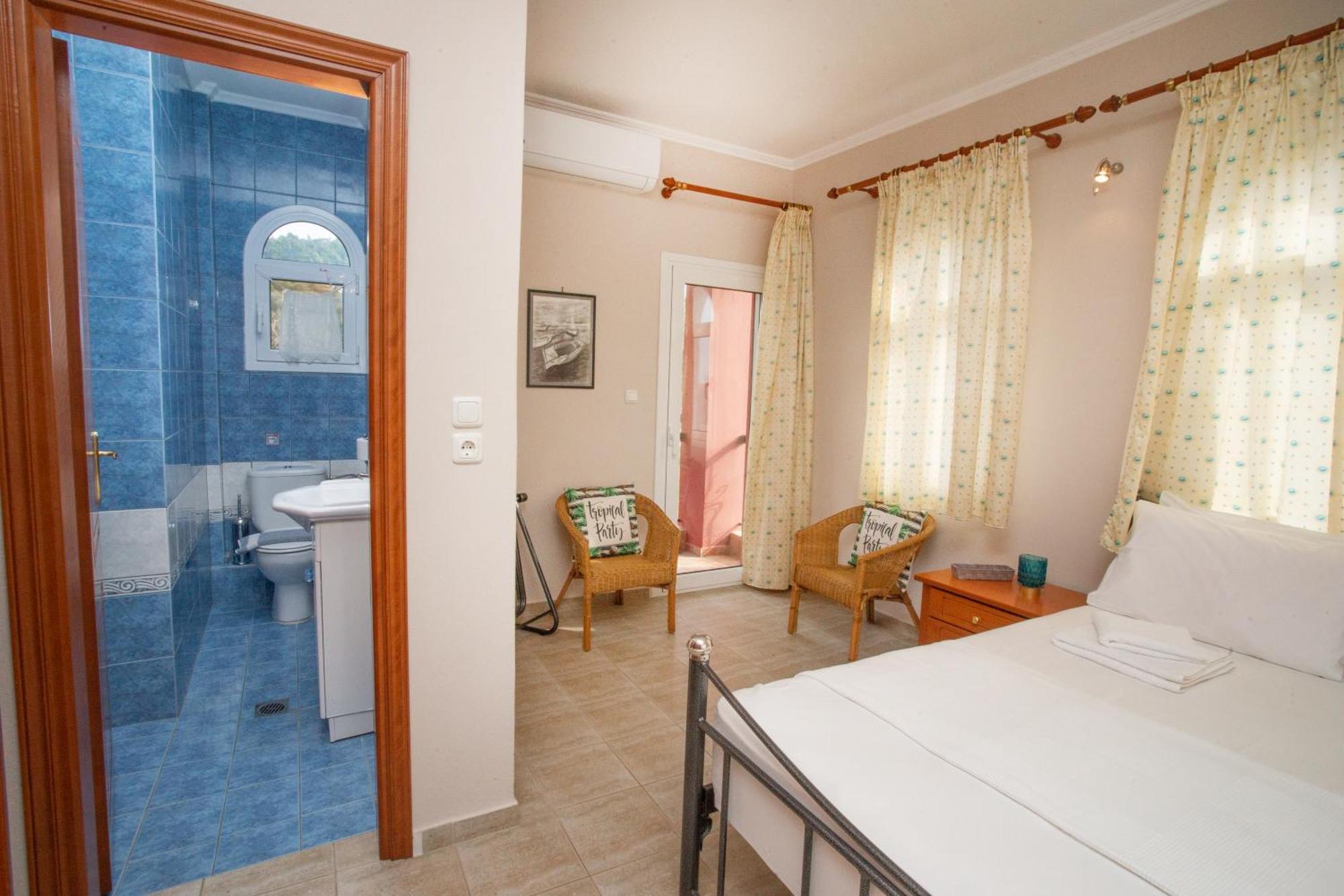 Private 6-Bdrm Villa With Garden 150M To Beach Paradisos Ngoại thất bức ảnh