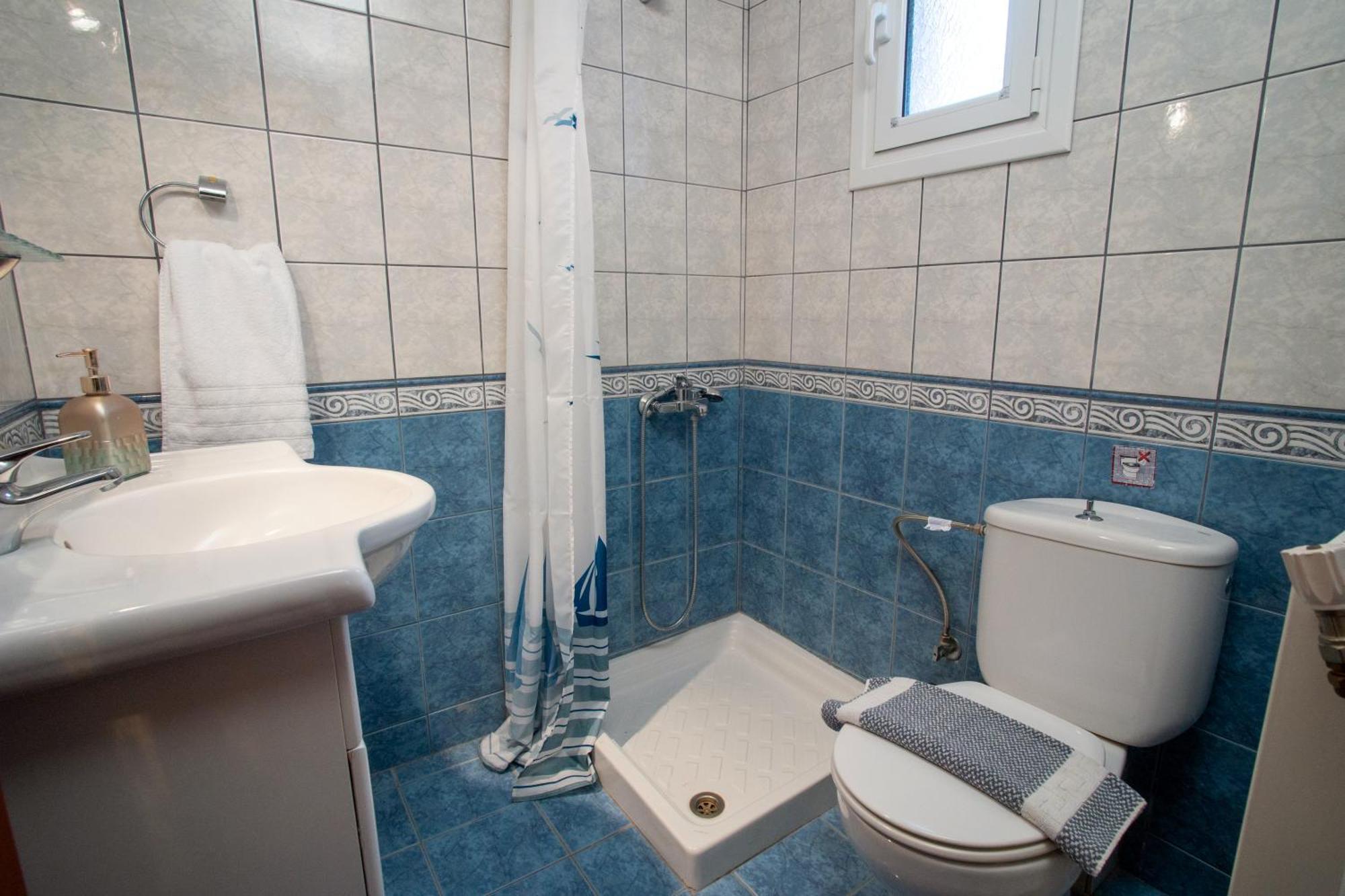 Private 6-Bdrm Villa With Garden 150M To Beach Paradisos Ngoại thất bức ảnh