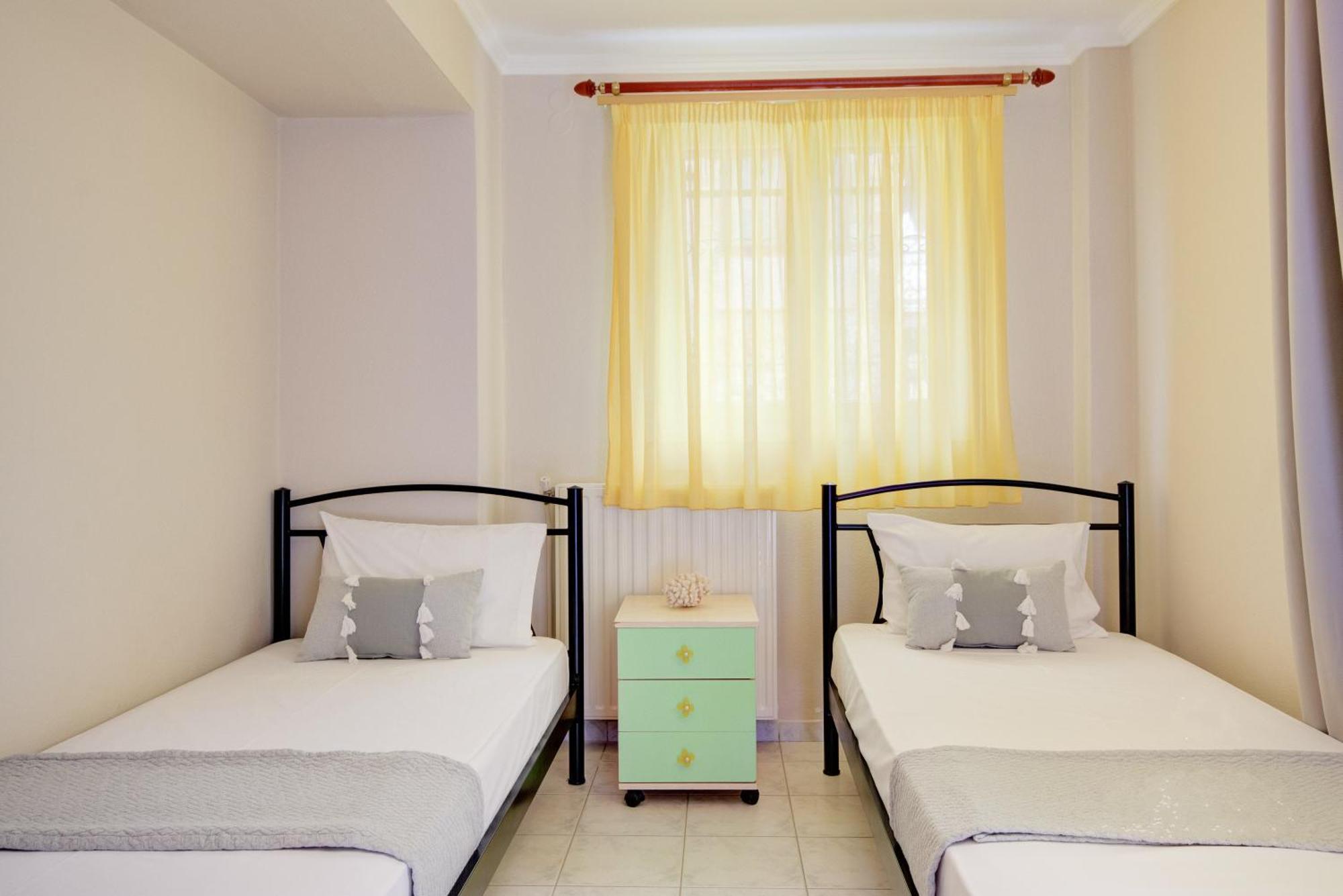 Private 6-Bdrm Villa With Garden 150M To Beach Paradisos Ngoại thất bức ảnh