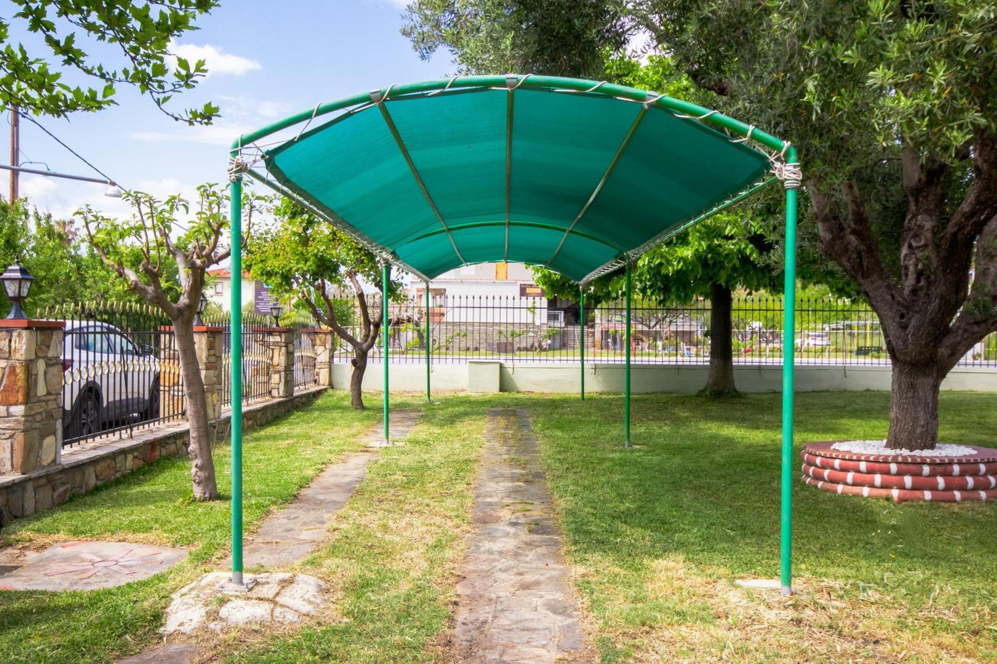 Private 6-Bdrm Villa With Garden 150M To Beach Paradisos Ngoại thất bức ảnh